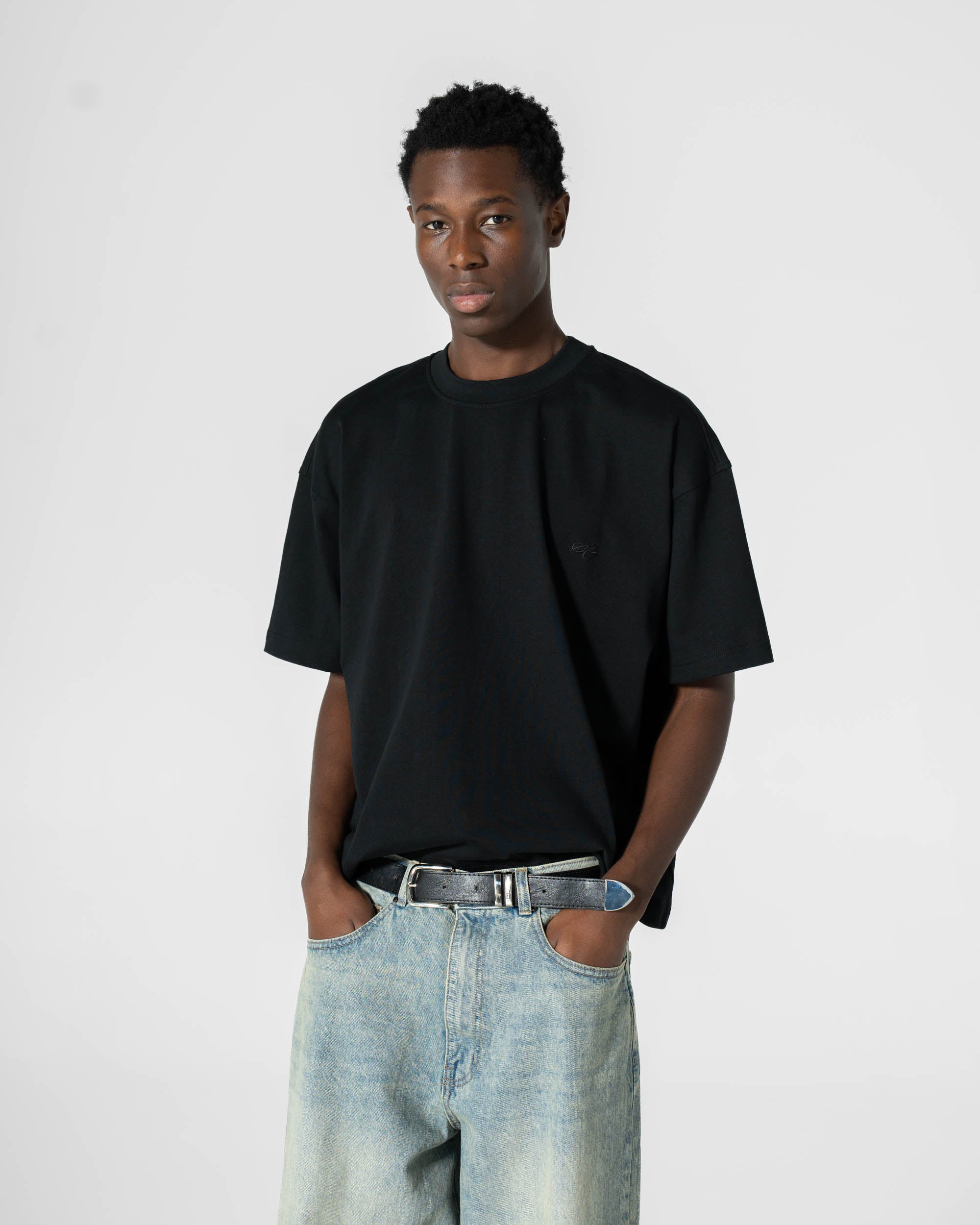 FREE T-SHIRT BLACK